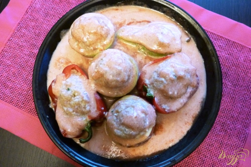 Овощи фаршированные свиным фаршем и кус-кусом Овощи фаршированные свиным фаршем и кус-кусом