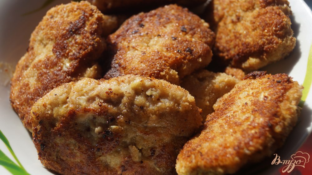 Свиные котлеты с кабачком и картофелем Свиные котлеты с кабачком и картофелем