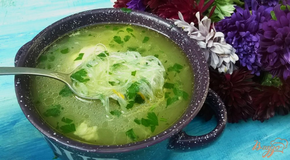 Куриный суп с фунчозой Куриный суп с фунчозой