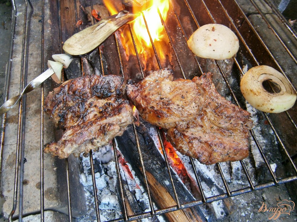 Маринованное мясо на гриле Маринованное мясо на гриле
