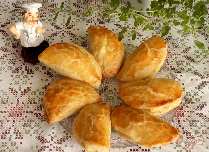 Несладкие сочни с сыром и болгарским перцем Несладкие сочни с сыром и болгарским перцем