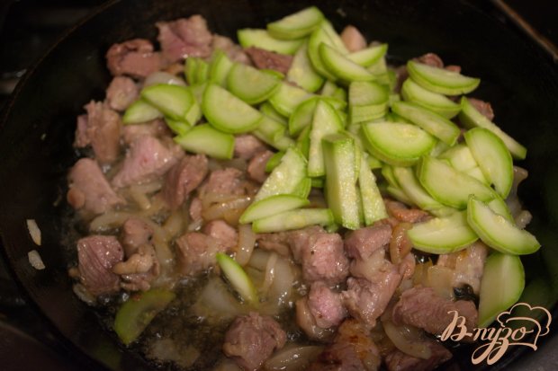 Заливной пирог с индейкой и кабачком Заливной пирог с индейкой и кабачком