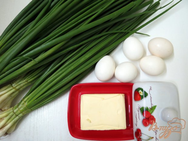 Пирожки с зелёным луком и яйцом Пирожки с зелёным луком и яйцом