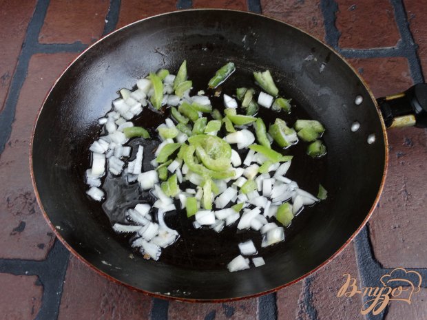 Гуляш из куриной тушенки Гуляш из куриной тушенки