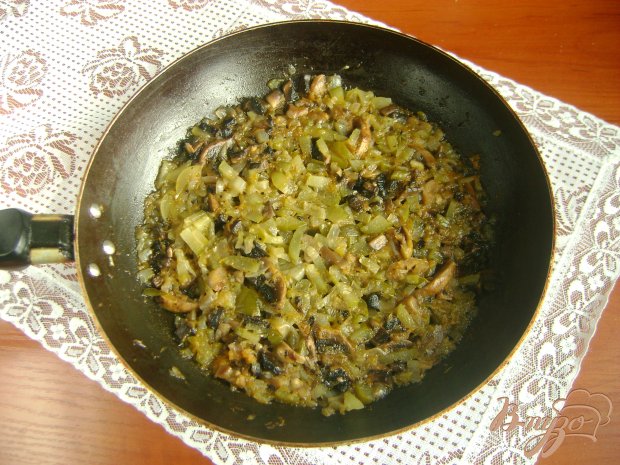 Рассольник с шампиньонами и перловкой Рассольник с шампиньонами и перловкой