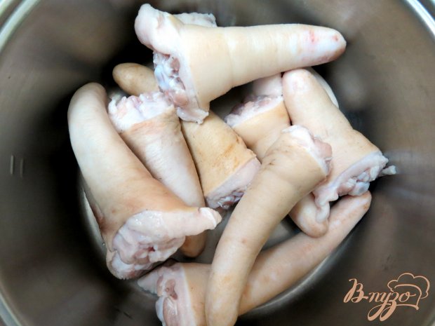Рецепт Свиные хвостики в сметанно-чесночном соусе