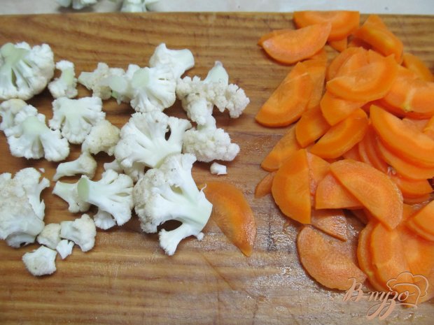 Рецепт Окрошка с морковью и цветной капустой