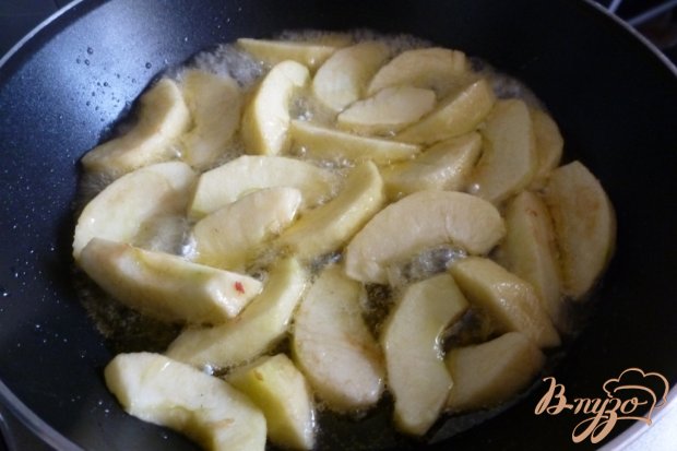 Шоколадный манник с яблоками Шоколадный манник с яблоками