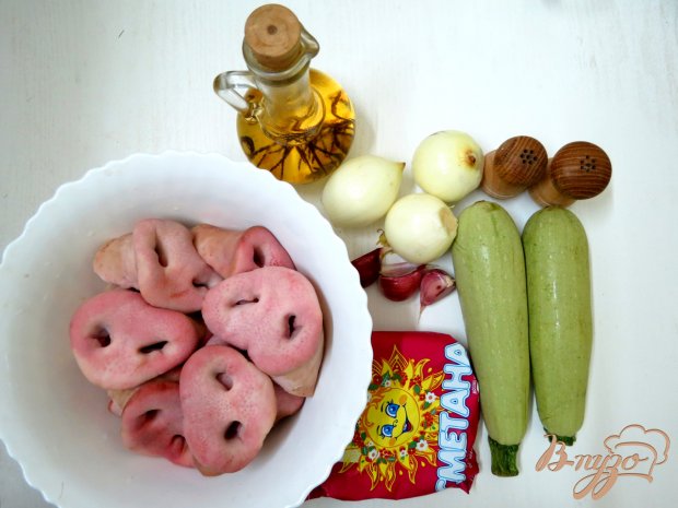 Рецепт Свиные пятачки в соусе