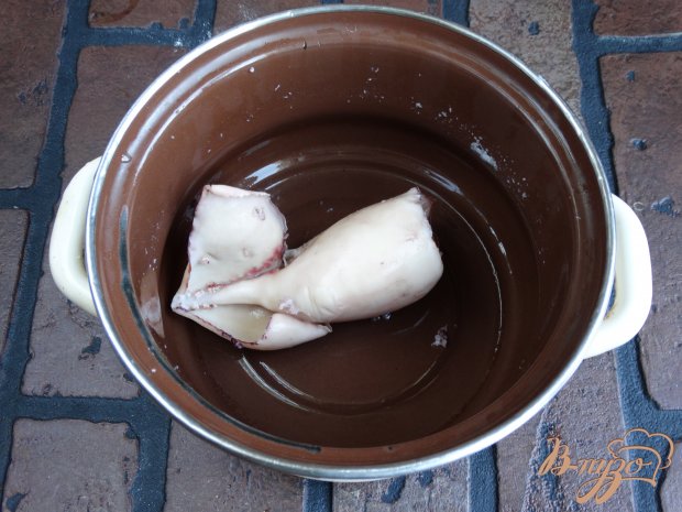 Рецепт Салат с кальмаром и зеленым яблоком