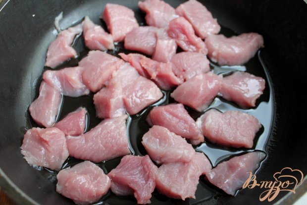 Рецепт Свинина с перцем в горшочке