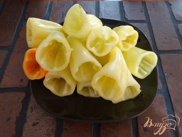 Фаршированные перцы с мясом и перепелиными яйцами Фаршированные перцы с мясом и перепелиными яйцами