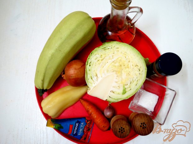 Кабачкок тушёный с капустой и томатом Кабачкок тушёный с капустой и томатом