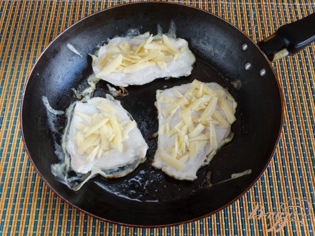 Куриные отбивные в сырном кляре Куриные отбивные в сырном кляре
