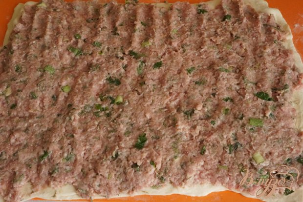Мясные улитки из слоеного теста Мясные улитки из слоеного теста