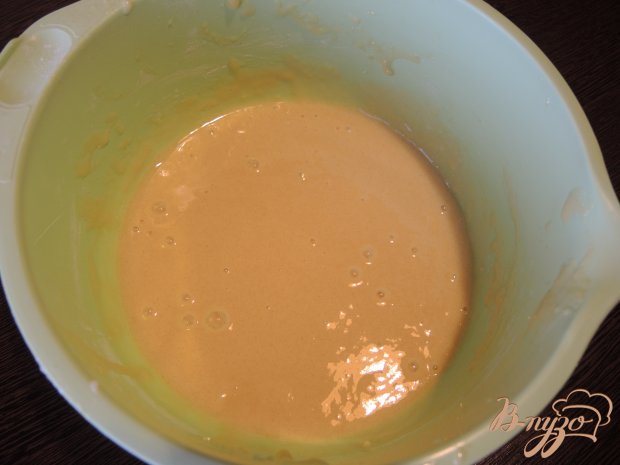 Шарлотка с яблоками и вишней Шарлотка с яблоками и вишней