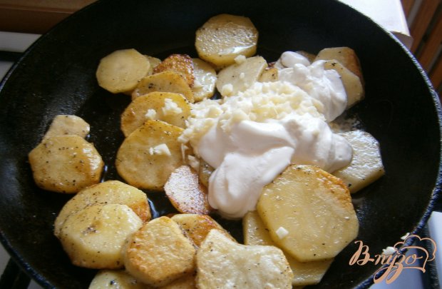 Картофель с грибами в сметане Картофель с грибами в сметане