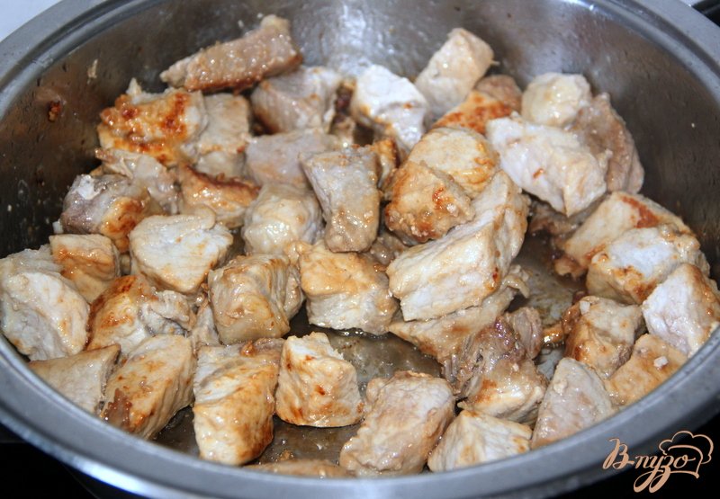 Рецепт Горшочки со свининой и картофелем в сливочно-горчичном соусе