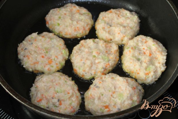 Рыбные котлеты с овощами и сыром Рыбные котлеты с овощами и сыром