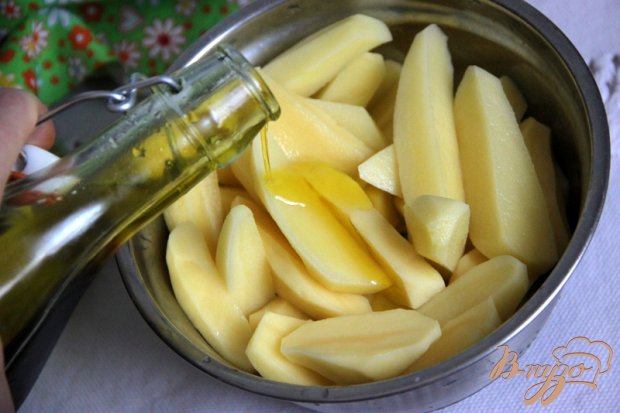 Рецепт Картофель в пикантной корочке с творожным соусом