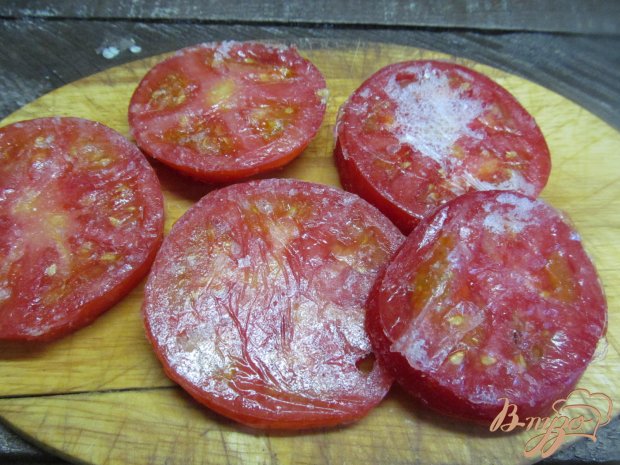 Рецепт Яичница с замороженными помидорами
