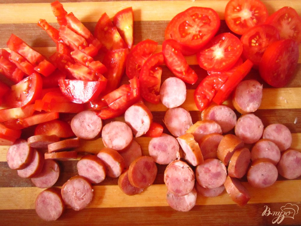 Кабачковый торт с полукопчеными колбасками Кабачковый торт с полукопчеными колбасками
