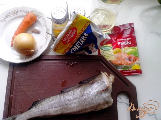 Рецепт Минтай тушёный в сметане