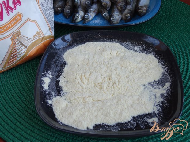 Жареная мойва в кукурузной панировке Жареная мойва в кукурузной панировке