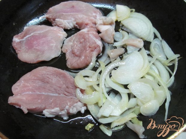 Рецепт Свинина с овощами под сметанным соусом