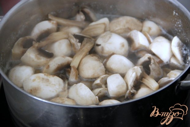 Грибная юшка с горохом Грибная юшка с горохом