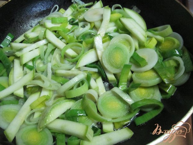 Пирог с луком порей и кабачком Пирог с луком порей и кабачком