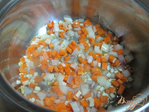 Рецепт Суп с колбасками баклажаном рисом и каперсами