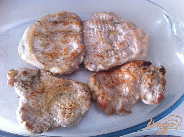 Свинина из духовки с помидорами и сыром Свинина из духовки с помидорами и сыром