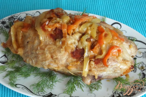 Мясной рулет с карамельными сливами Мясной рулет с карамельными сливами