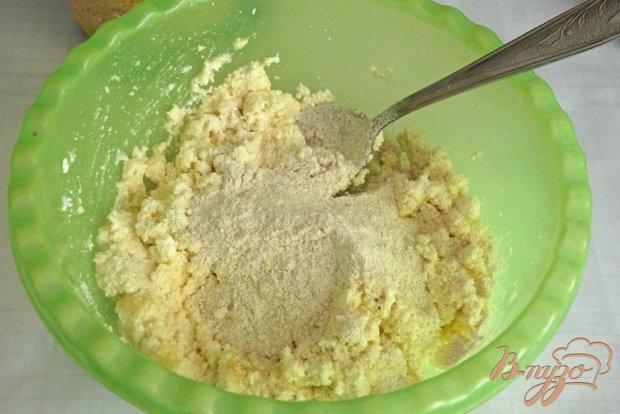 Сырники с голубикой и полбовой мукой Сырники с голубикой и полбовой мукой