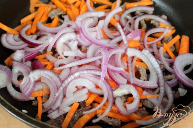 Капуста тушеная с говядиной и сладкой сливой Капуста тушеная с говядиной и сладкой сливой