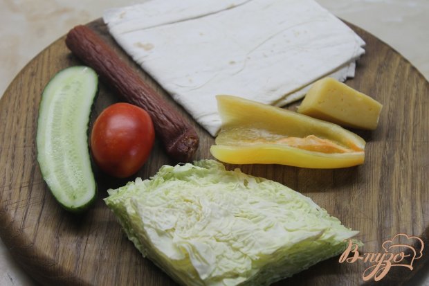 Рецепт Шаурма с овощным салатом и охотничьей колбаской