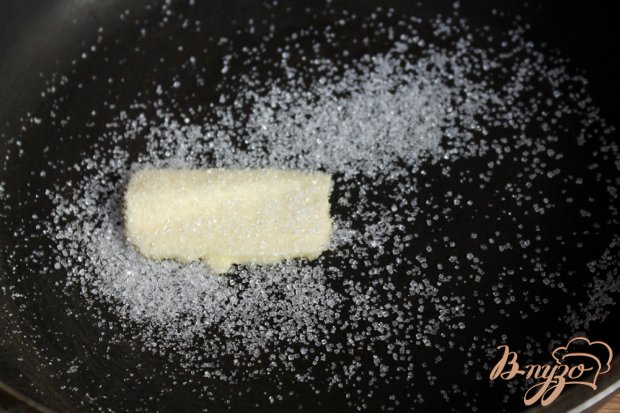 Творожный мусс с карамельной сливой Творожный мусс с карамельной сливой