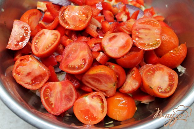 Каре ягненка запеченое с капустой, помидорами и перцем Каре ягненка запеченое с капустой, помидорами и перцем