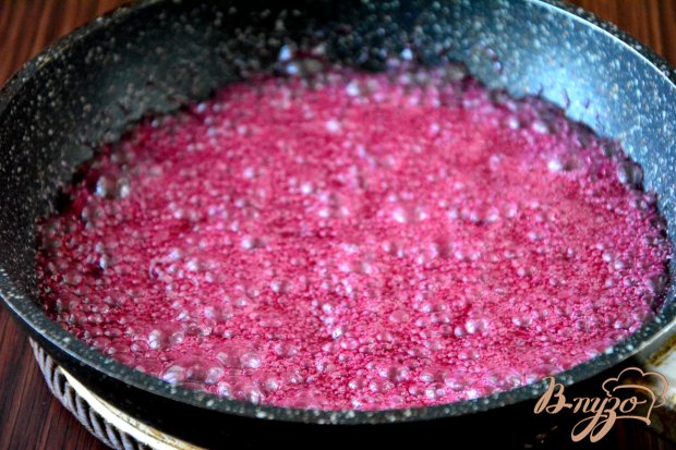 Открытый пай с вишнями под карамельной корочкой Открытый пай с вишнями под карамельной корочкой