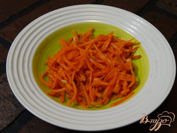 Рецепт Салат с корейской морковкой и колбасой