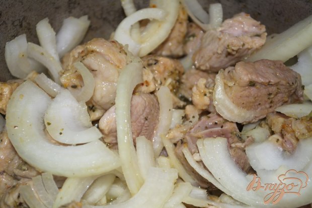 Тушеное мясо в вине с черносливом Тушеное мясо в вине с черносливом