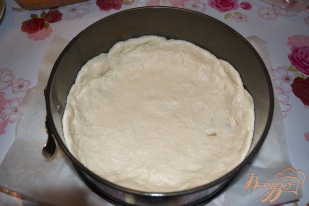 Рецепт Дрожжевой пирог с индейкой, картошкой и яичной заливкой