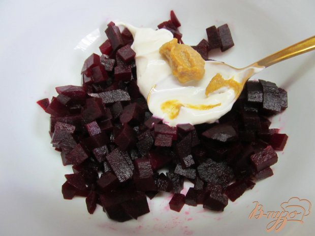 Рецепт Салат из свеклы куриного филе и яйца