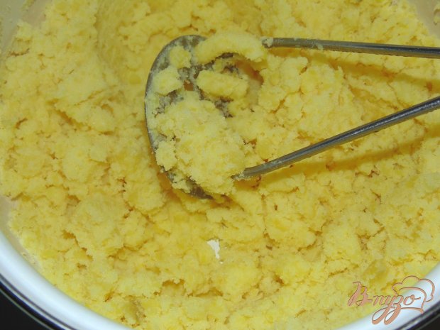 Картофельные котлеты с зеленым горошком и укропом Картофельные котлеты с зеленым горошком и укропом