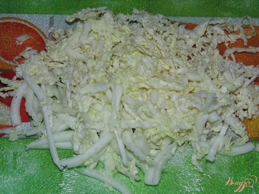 Салат из пекинской капусты с вешенками Салат из пекинской капусты с вешенками