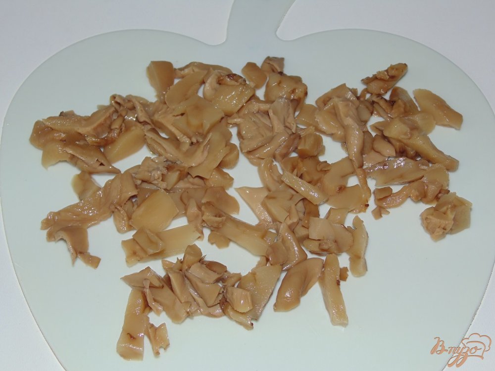 Салат из маринованной морской капусты с маринованными грибочками Салат из маринованной морской капусты с маринованными грибочками