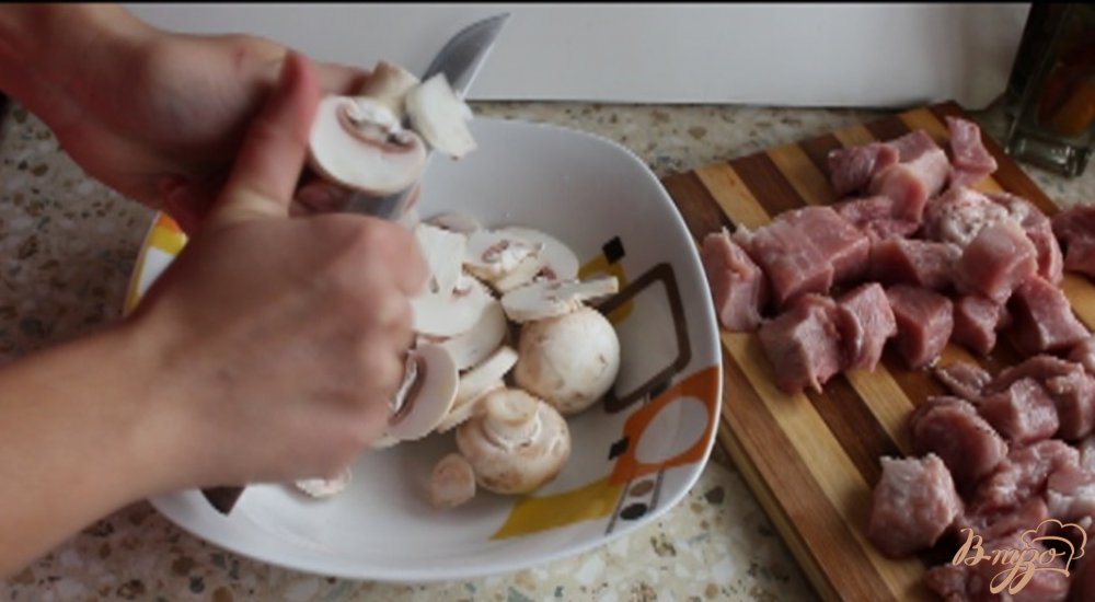 Мясо тушеное с овощами в мультиварке Мясо тушеное с овощами в мультиварке