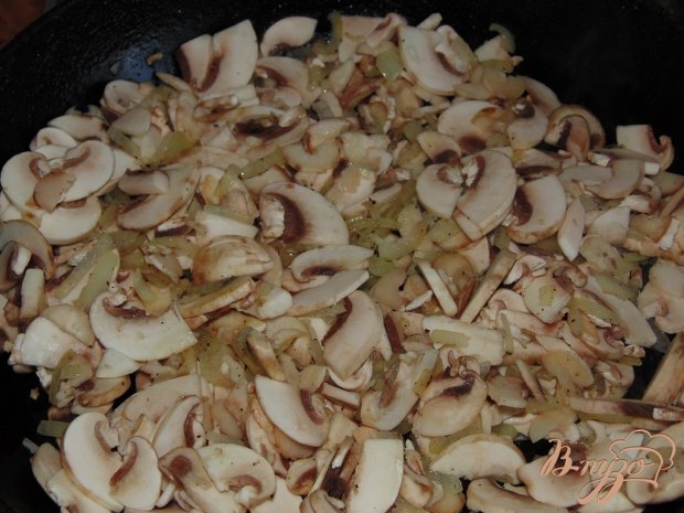 Картофельные зразы с начинкой из шампиньонов Картофельные зразы с начинкой из шампиньонов