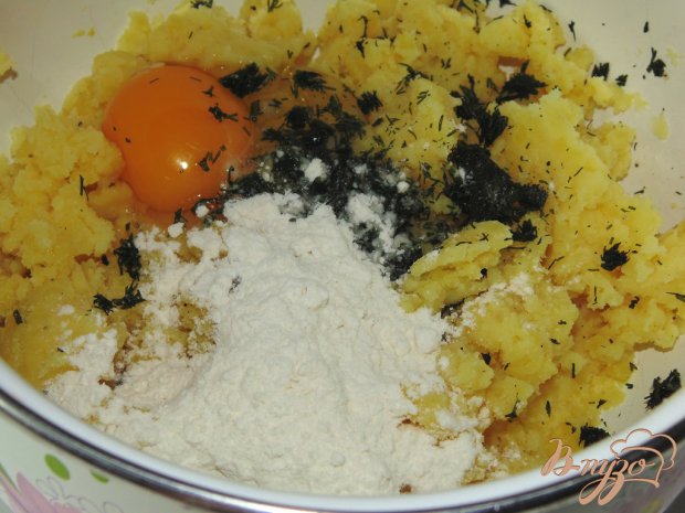 Картофельные зразы с начинкой из шампиньонов Картофельные зразы с начинкой из шампиньонов